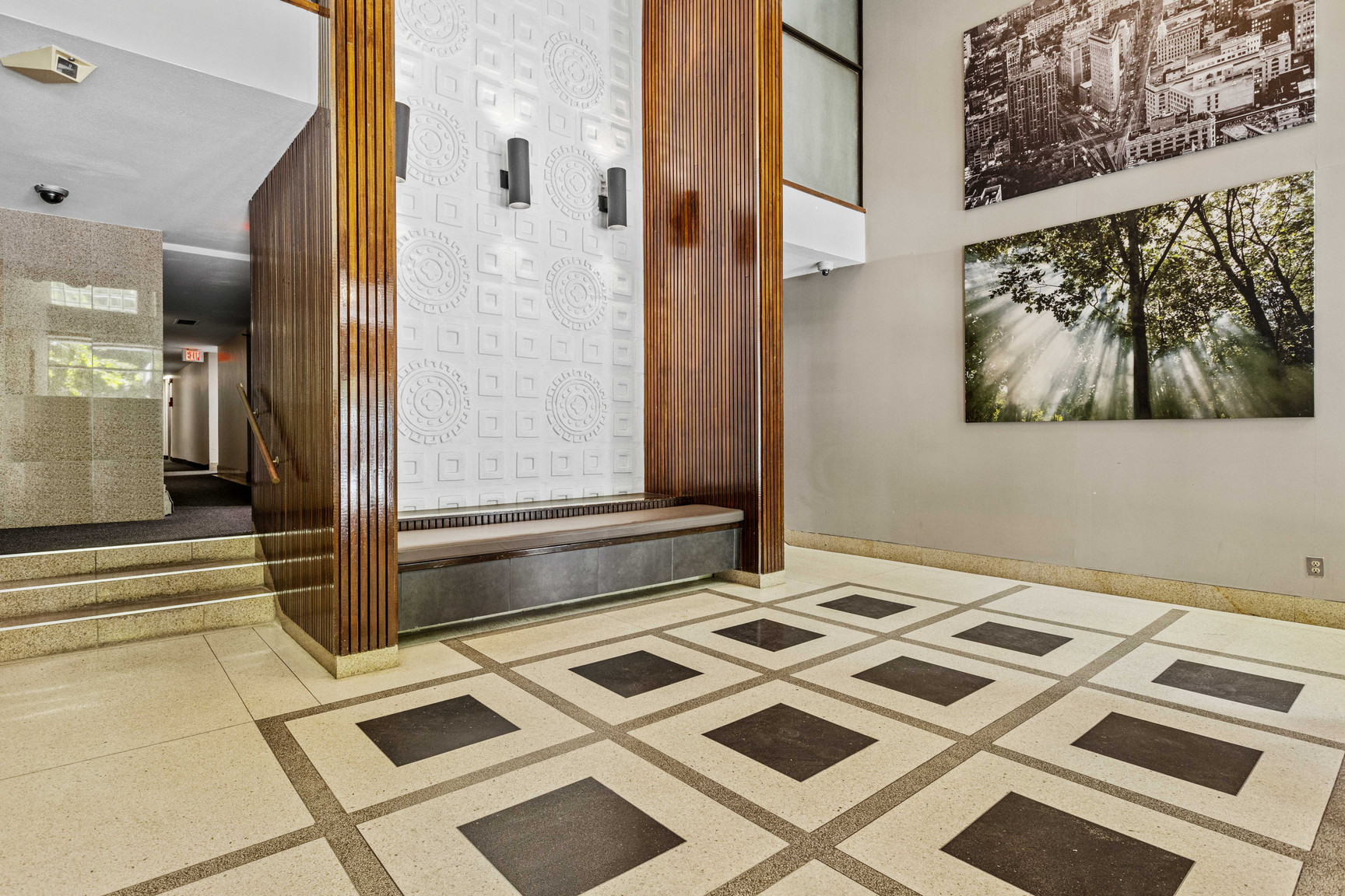Regency Towers - Photo 57