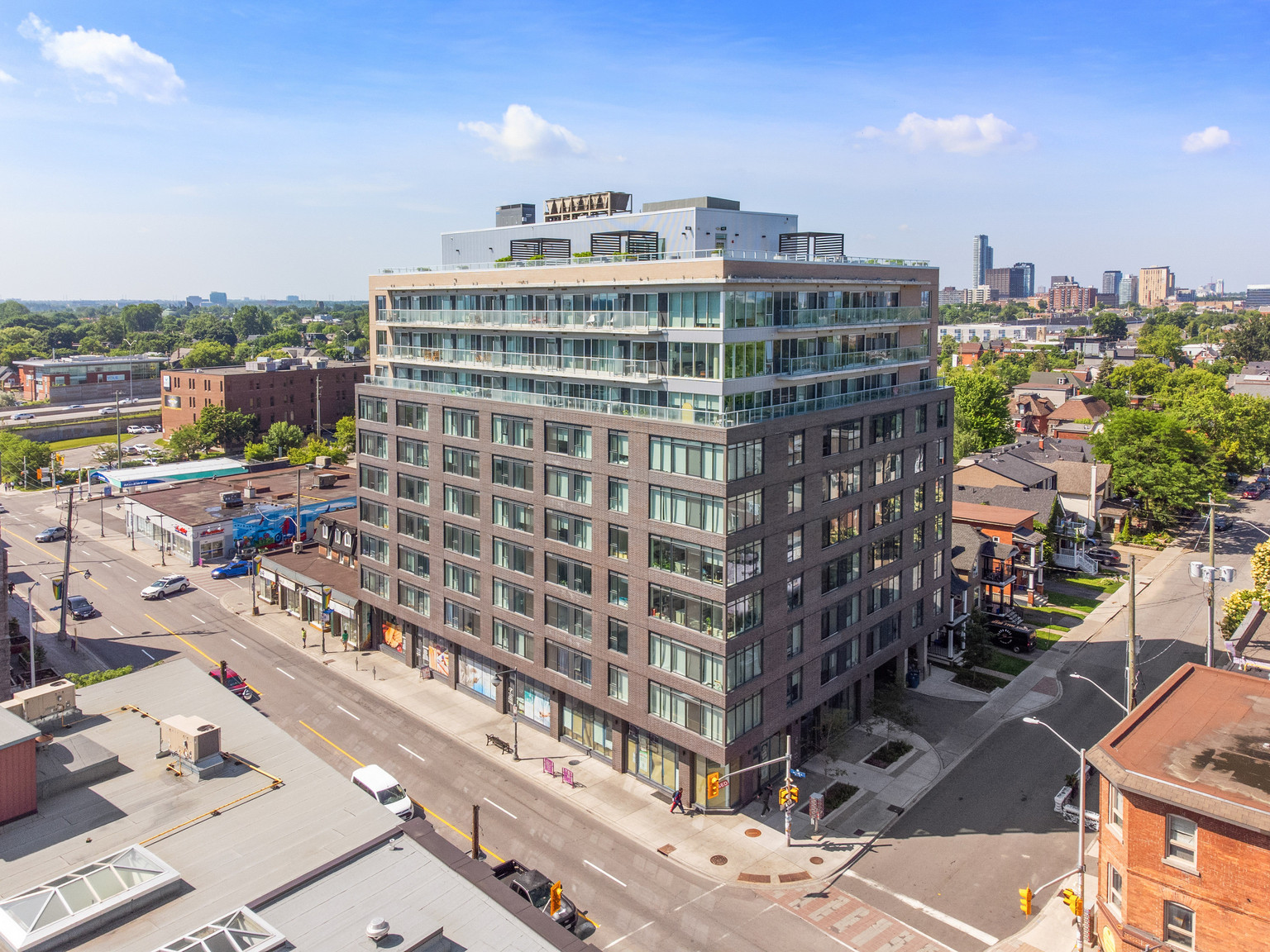 Flora Apartments