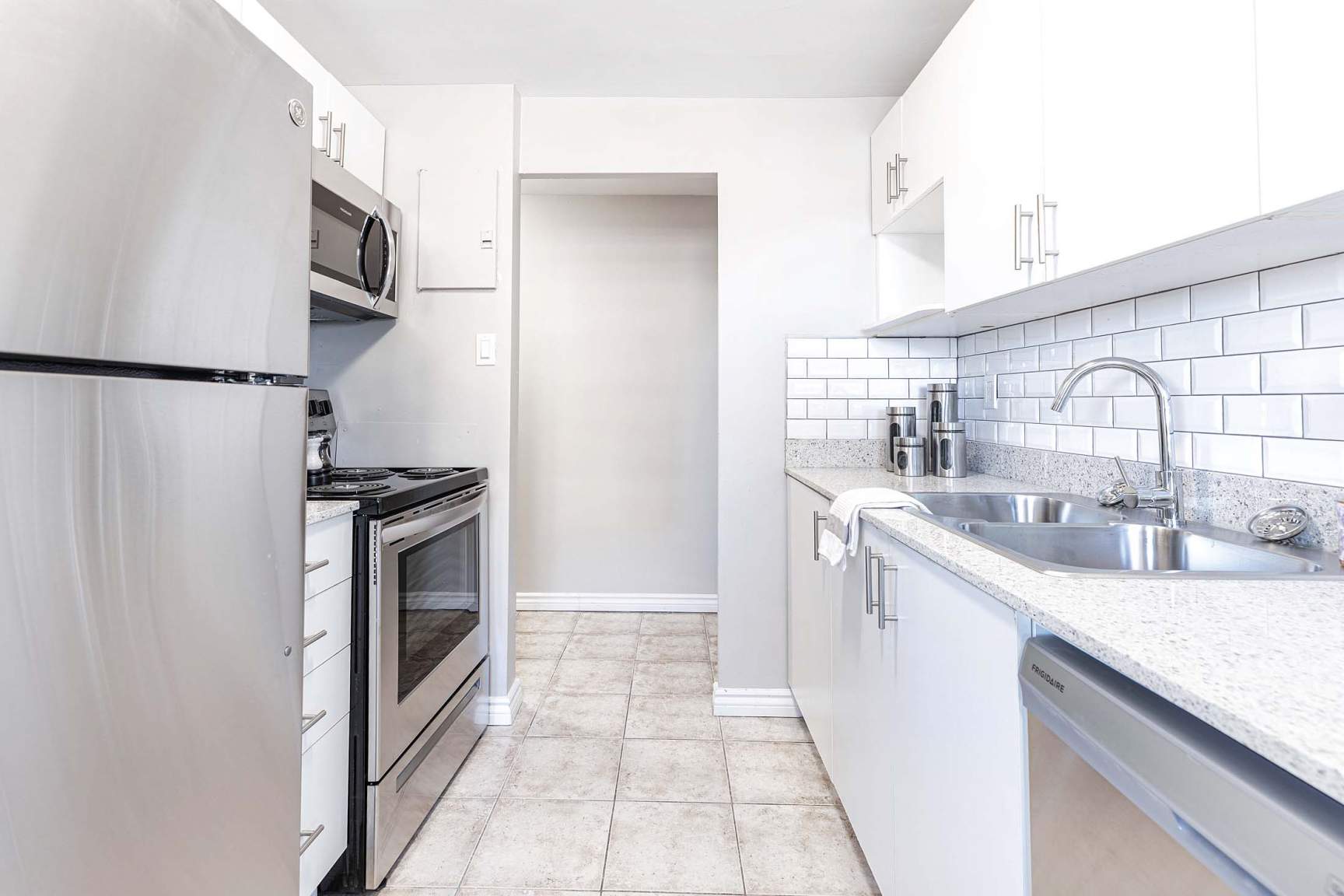 St. James Place I - Photo 16