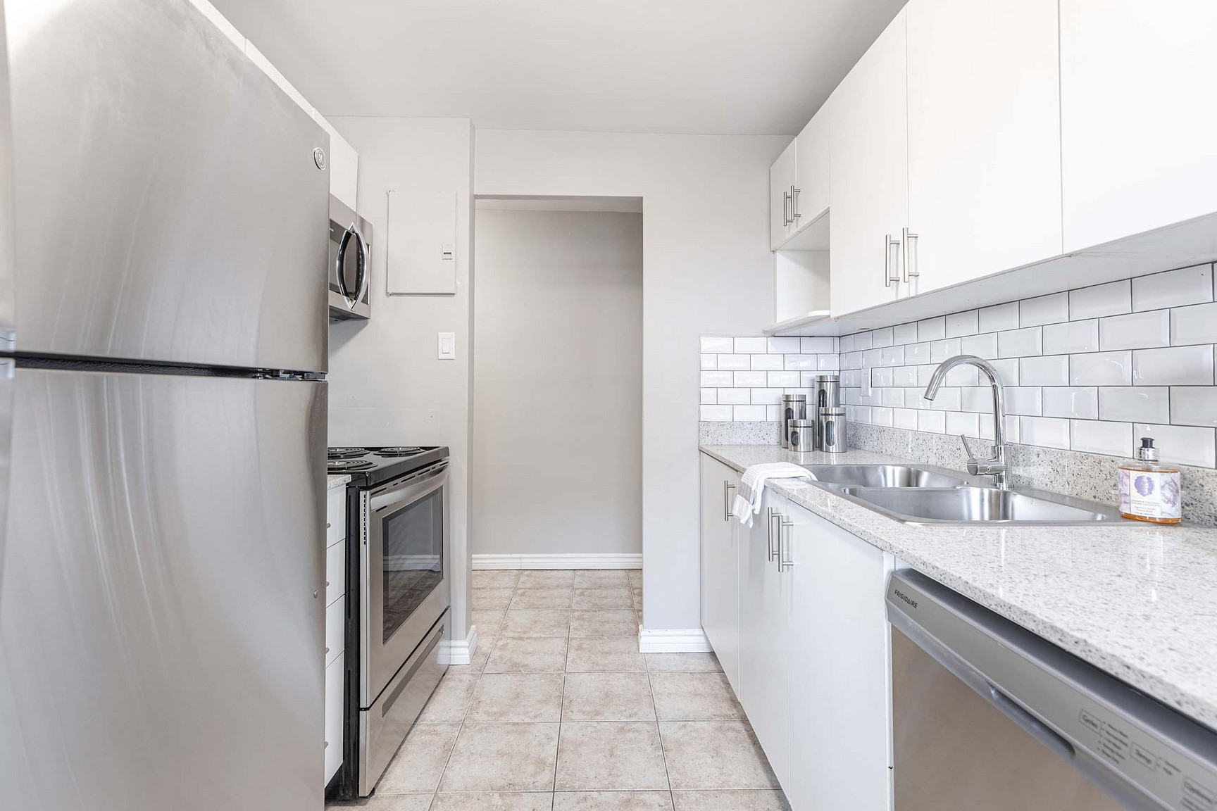 St. James Place IV - Photo 12
