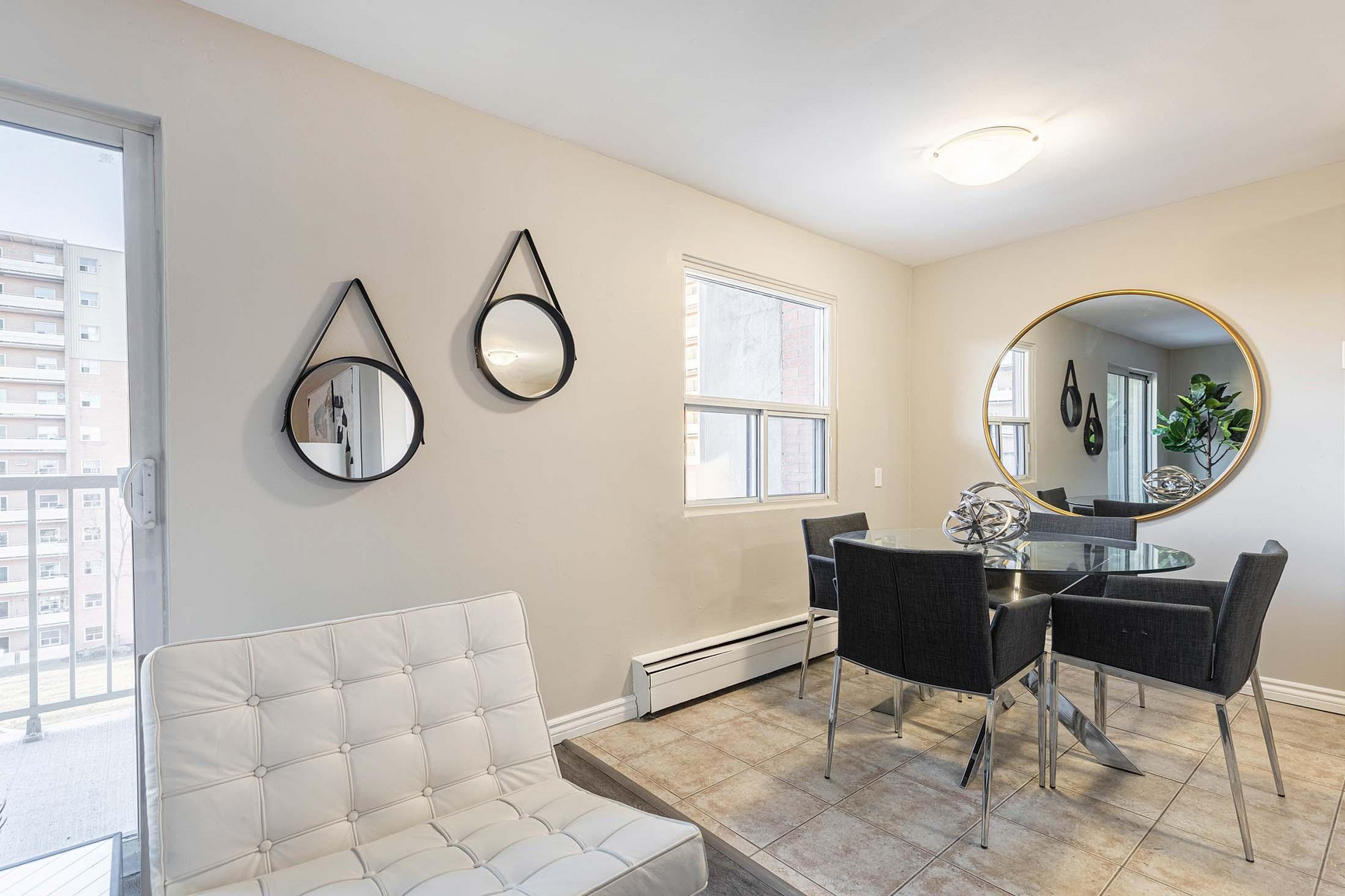 St. James Place IV - Photo 10