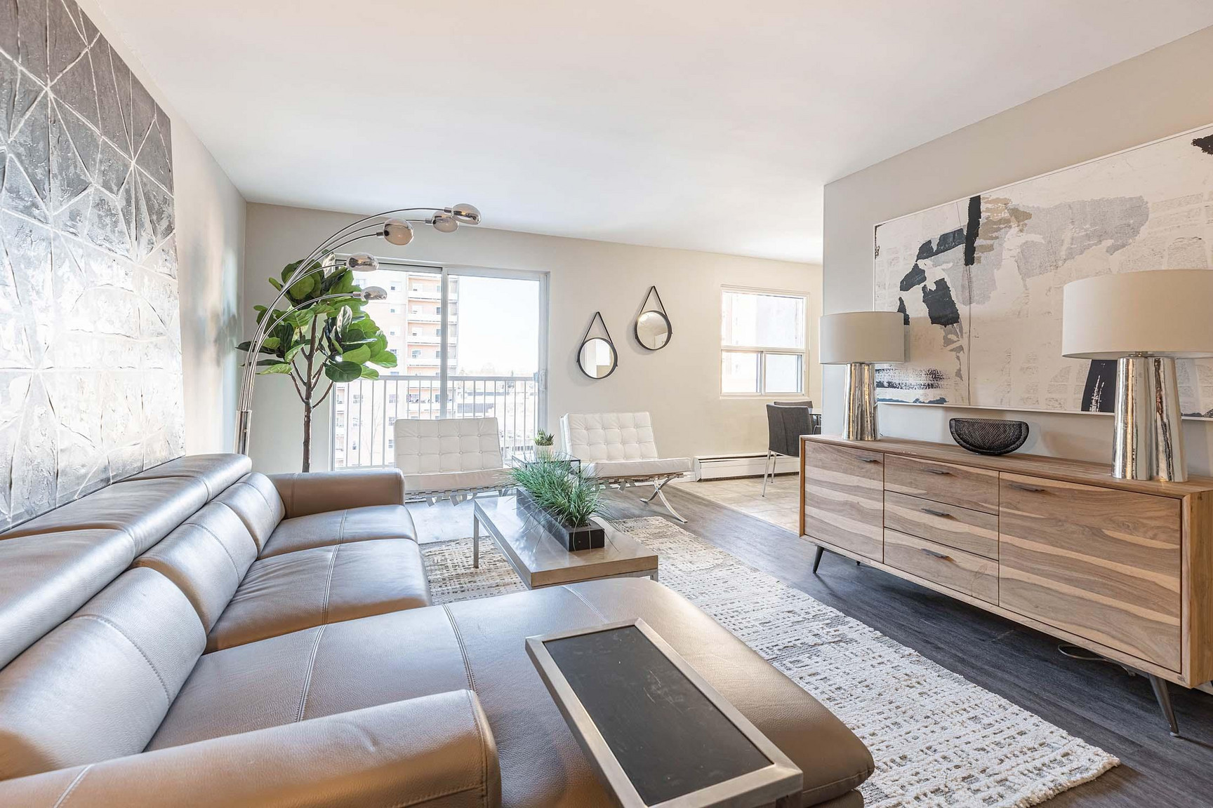 St. James Place IV - Photo 6