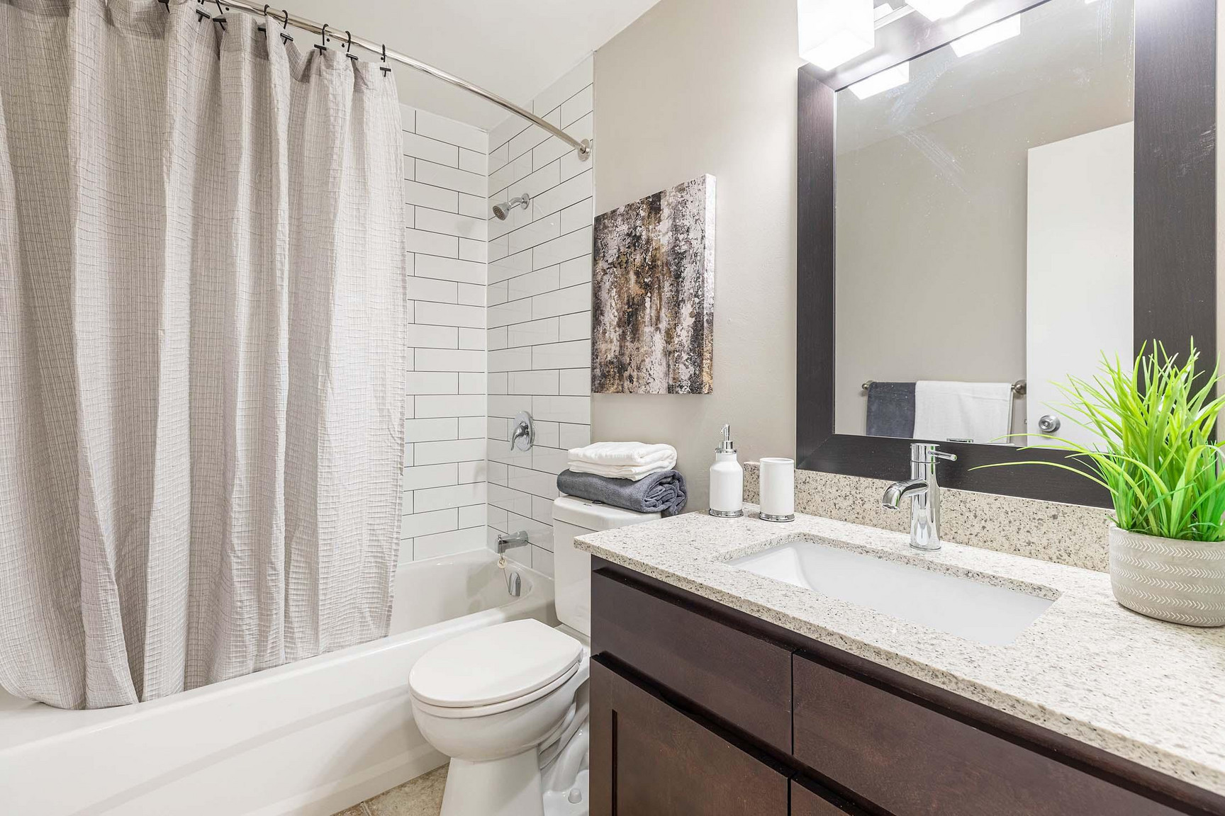 St. James Place IV - Photo 14