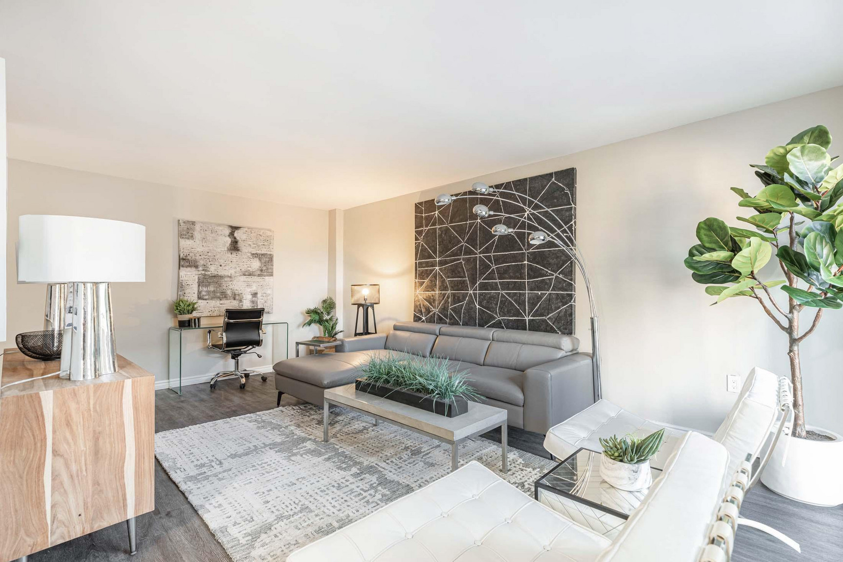 St. James Place IV
