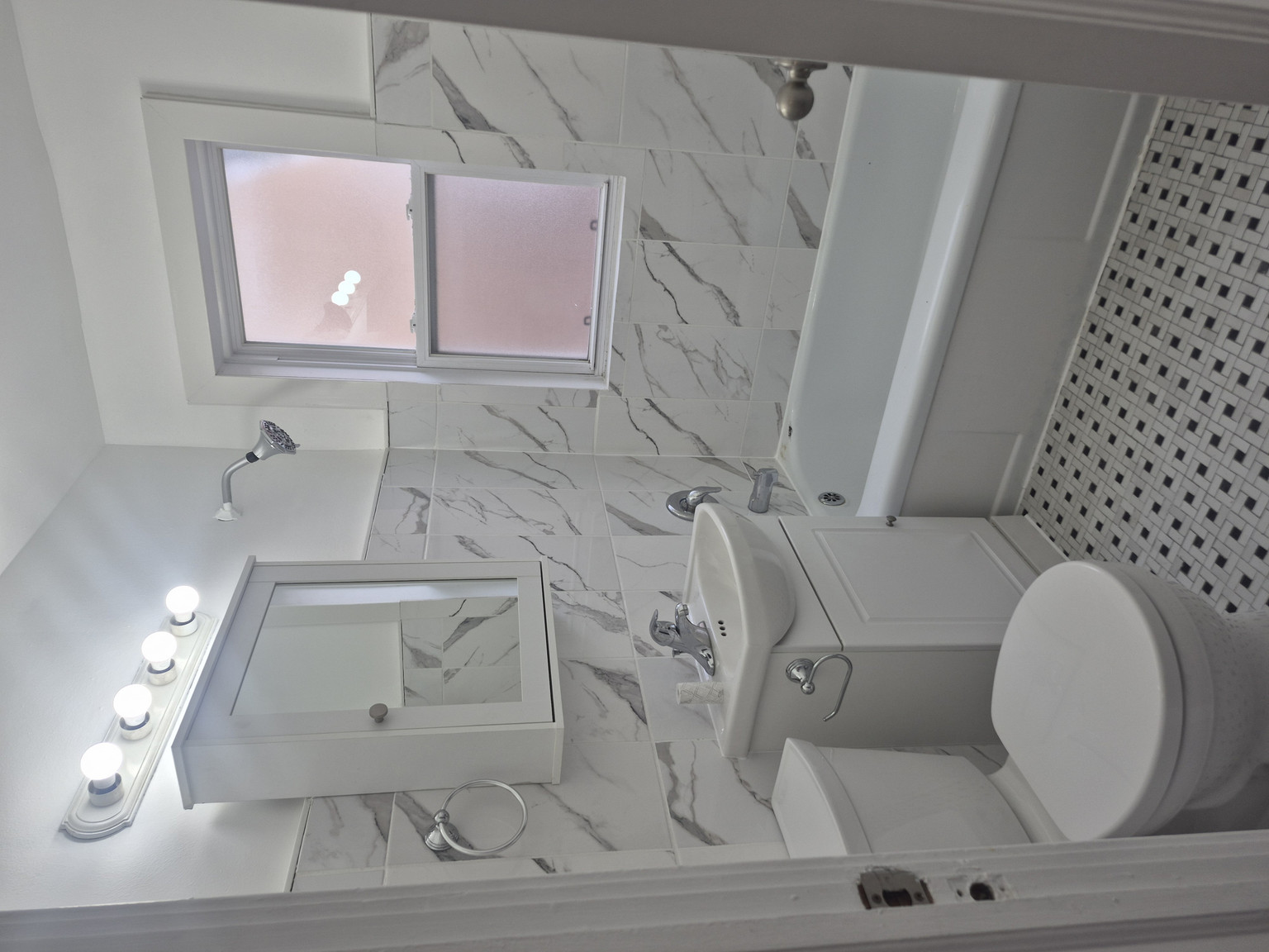 649 Rideau St - Photo 32
