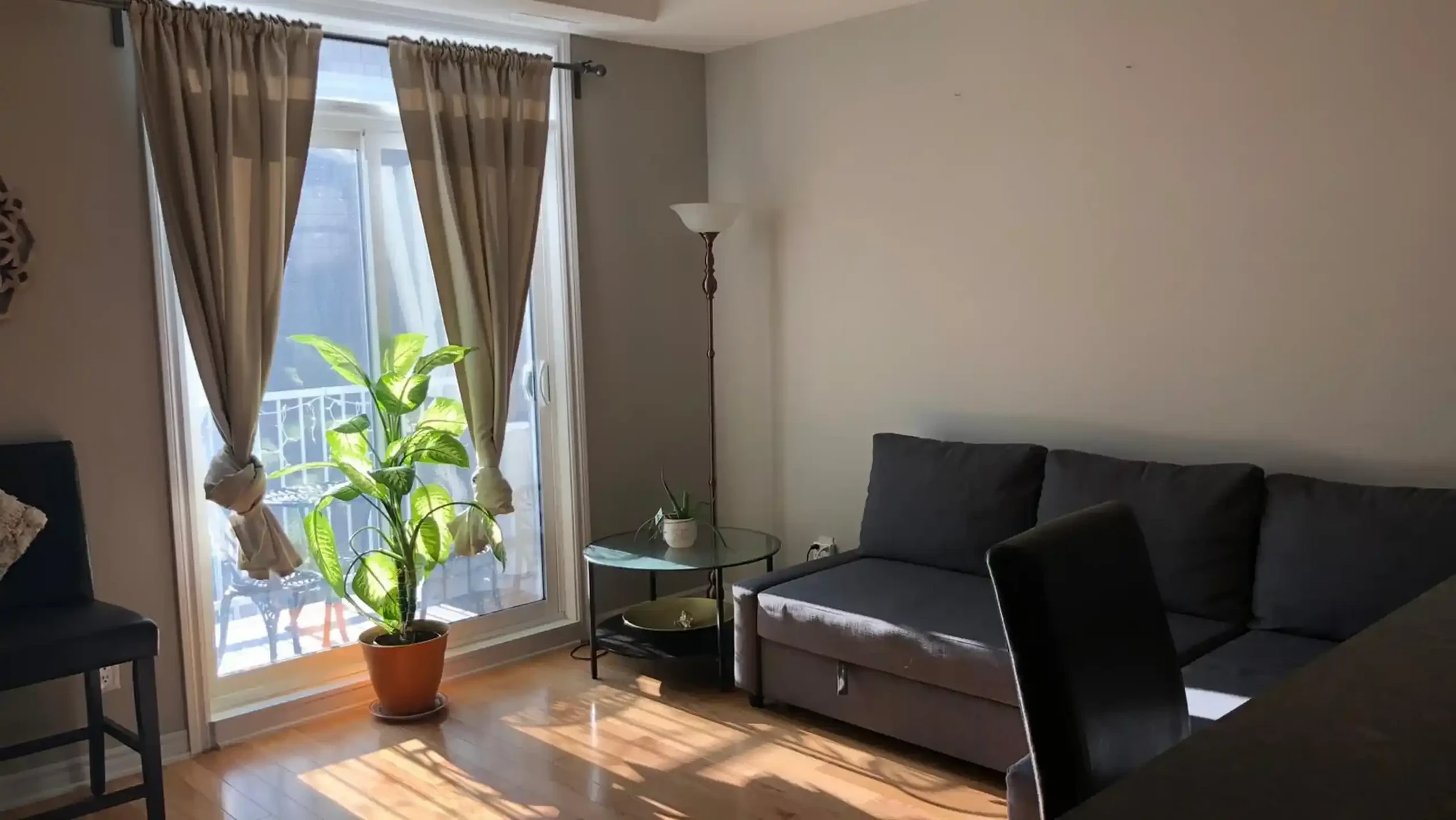 857 Blackcomb  - Photo 2