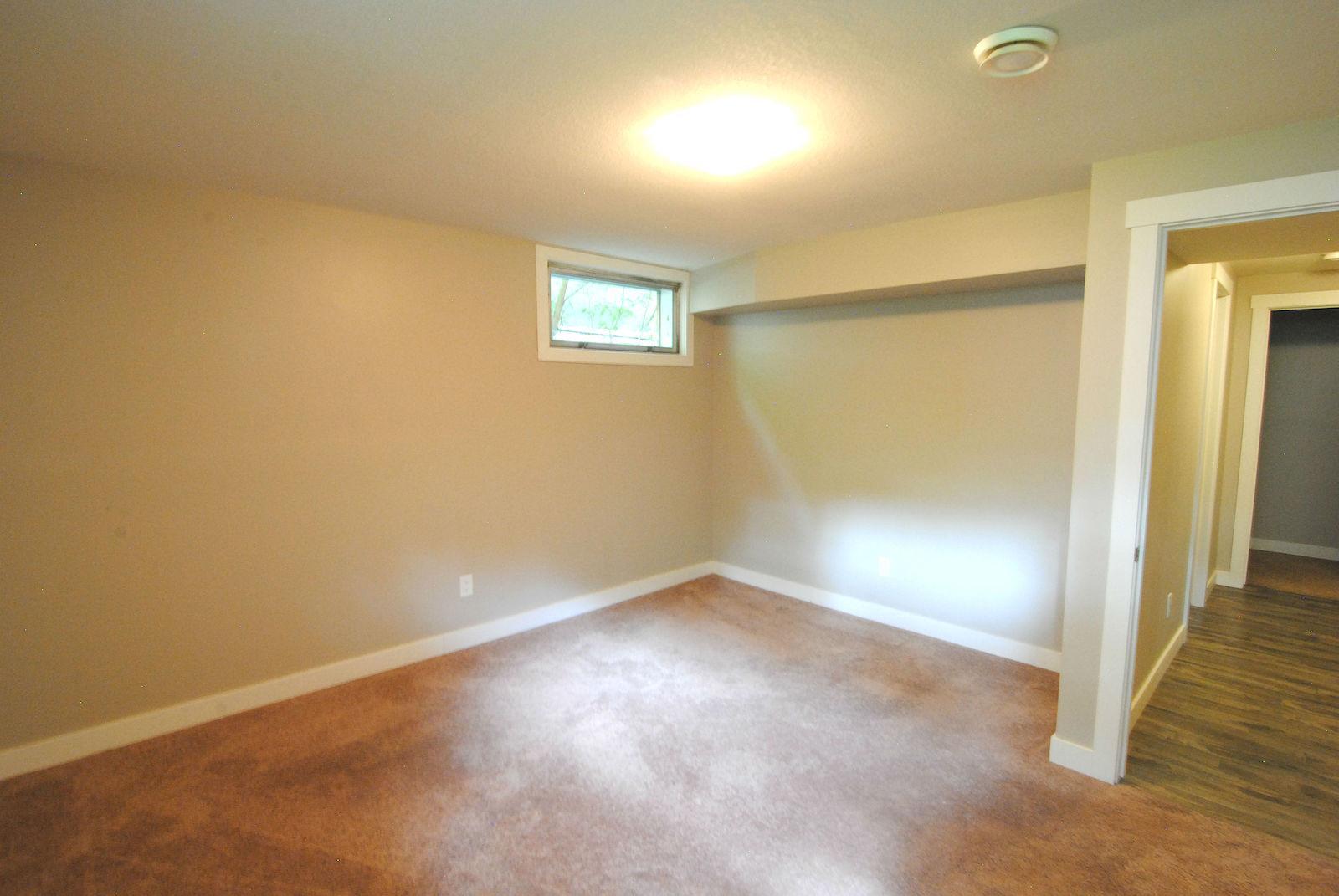 11206 38 Street Northwest, Edmonton, Alberta, Canada, T5W 2G2 - Photo 6