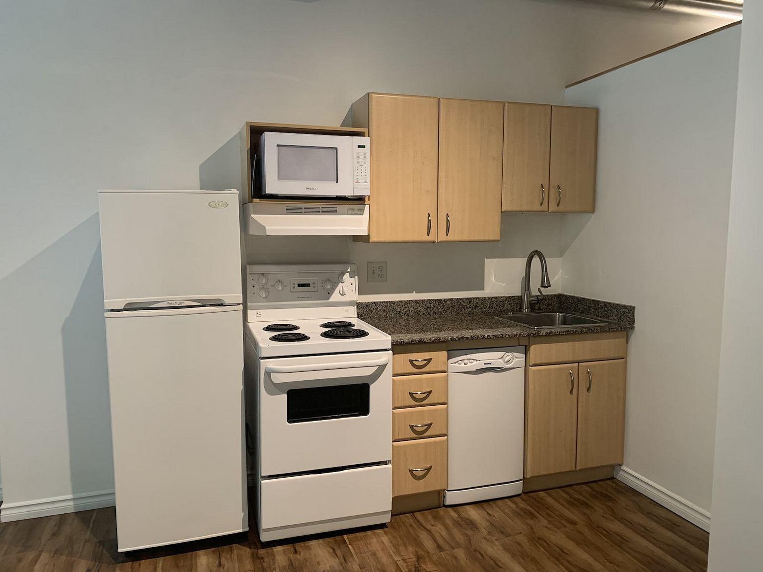 10024 Jasper Avenue 407, Edmonton, Alberta, Canada, T5J 1R2 - Photo 6