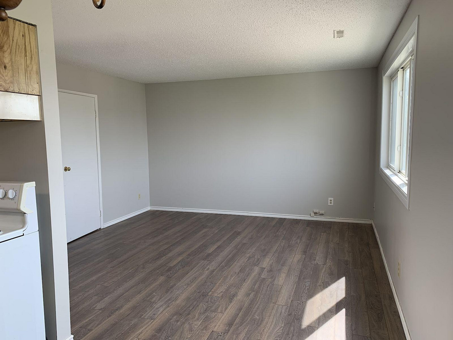 8403 29 Avenue NW, Edmonton, Alberta, Canada, T6K 3M2 - Photo 7