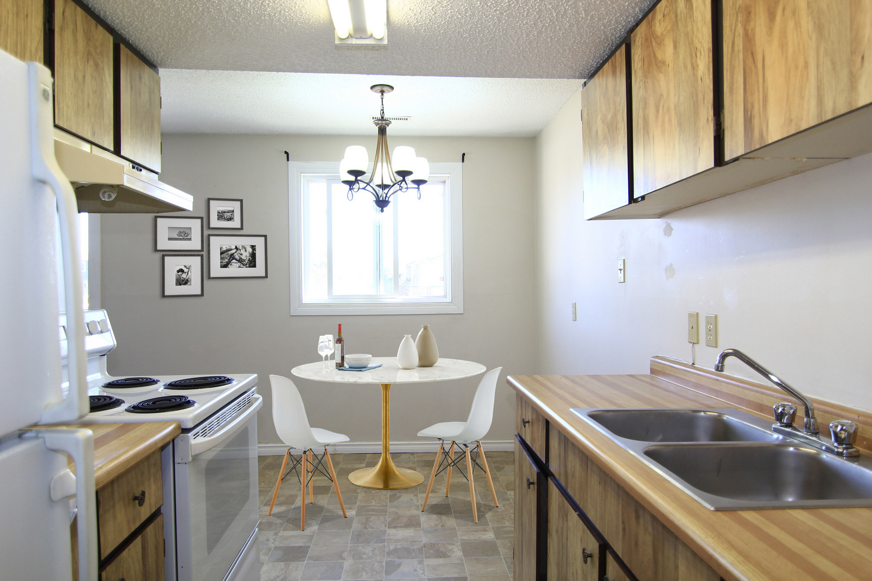 8403 29 Avenue NW, Edmonton, Alberta, Canada, T6K 3M2 - Photo 15