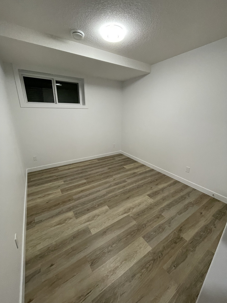 17068 47 Street, Down, Edmonton, Alberta, Canada, T5Y 6M1 - Photo 3