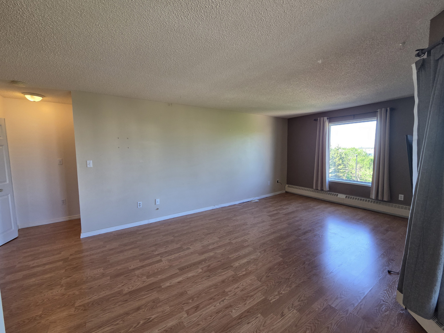 413 2508 50 Street - Photo 2