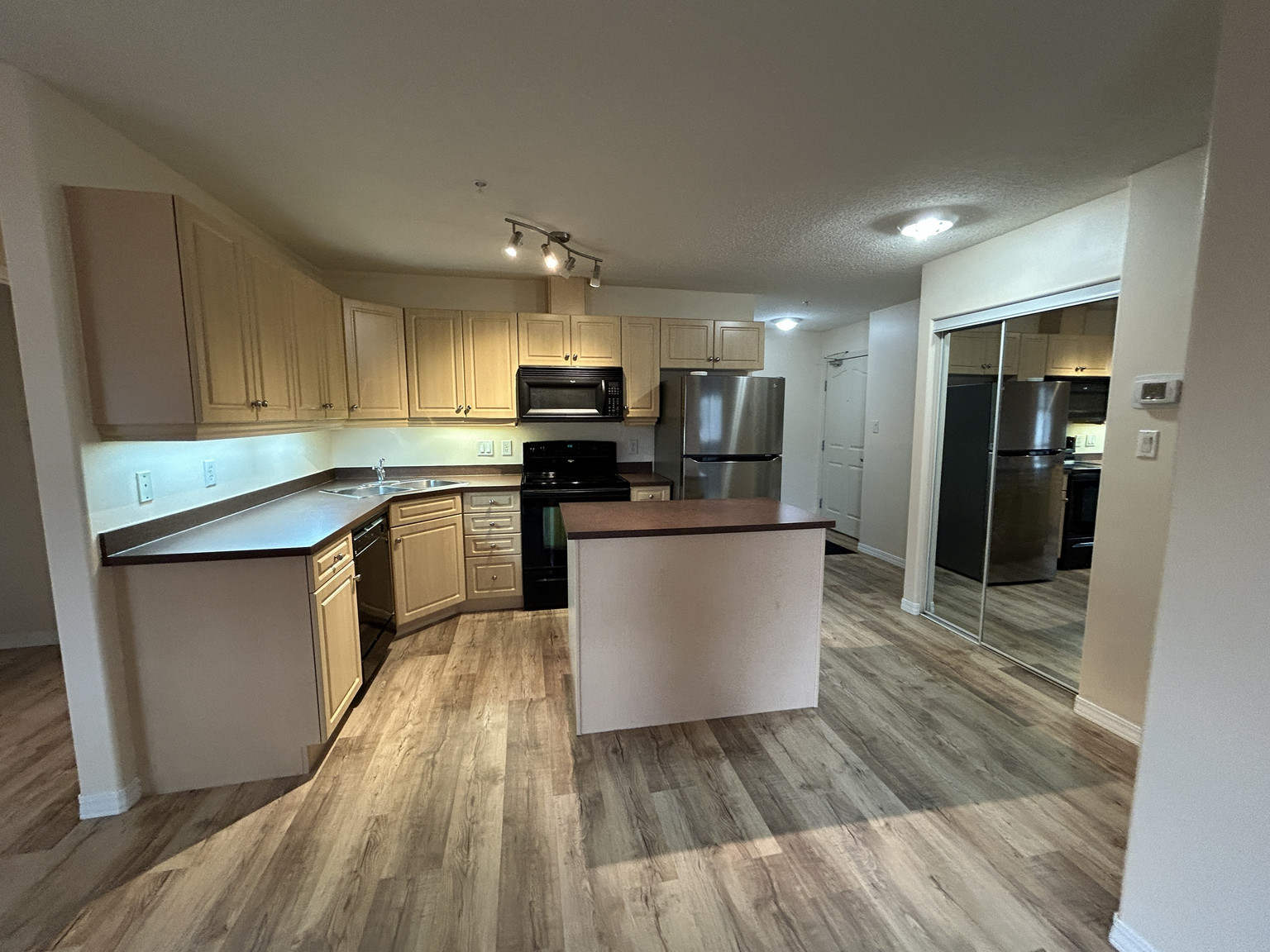 129, 16311 95 Street  - Photo 3