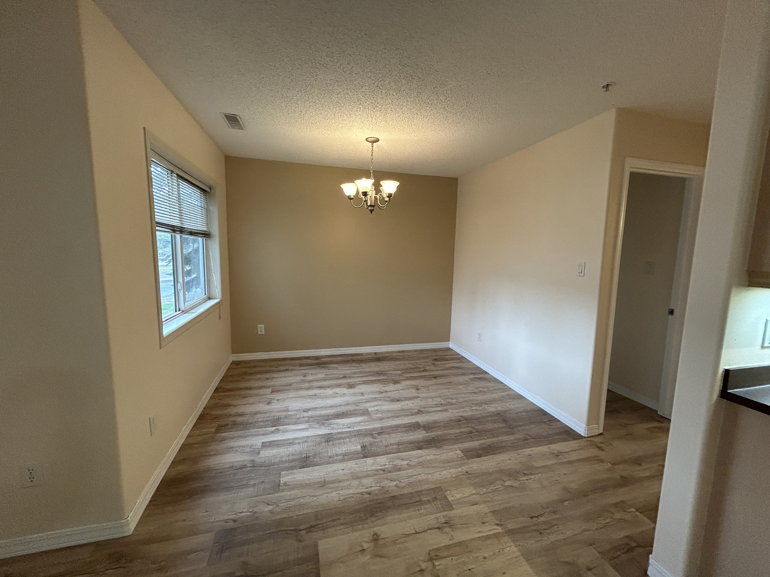 129, 16311 95 Street  - Photo 4
