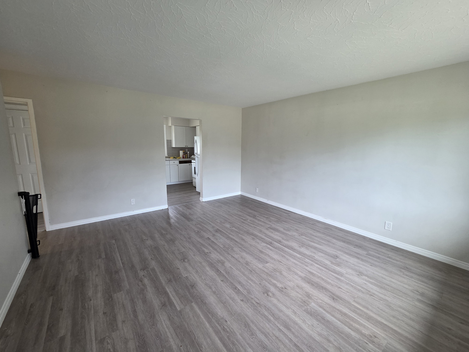 9035 149 Street Main - Photo 9
