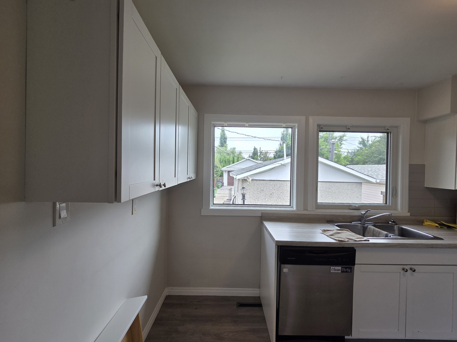 9035 149 Street Main - Photo 12