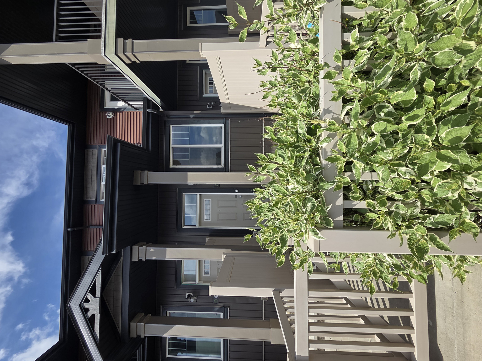 43, 3305 Orchards Link