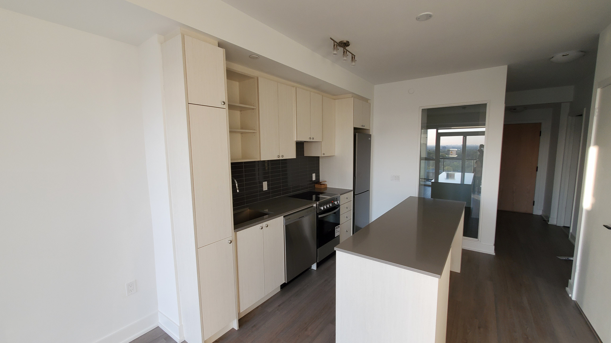 722-50 George Butchart Drive, North York - Photo 8