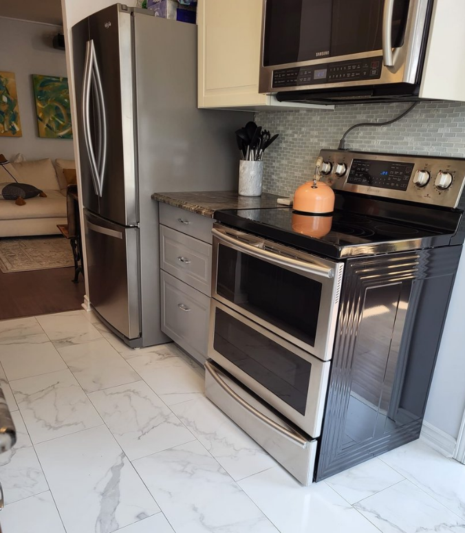 633 Bay St., Toronto, ON M5G 2G4 - Photo 2