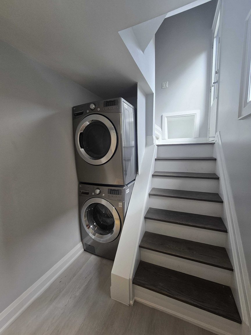 66 Greenfield Drive, Etobicoke, Ontario, Canada, M9B 1H3 - Photo 5