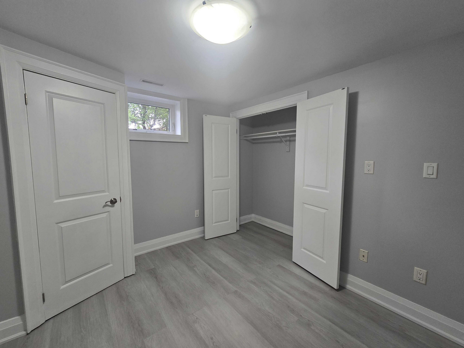 66 Greenfield Drive, Etobicoke, Ontario, Canada, M9B 1H3 - Photo 2