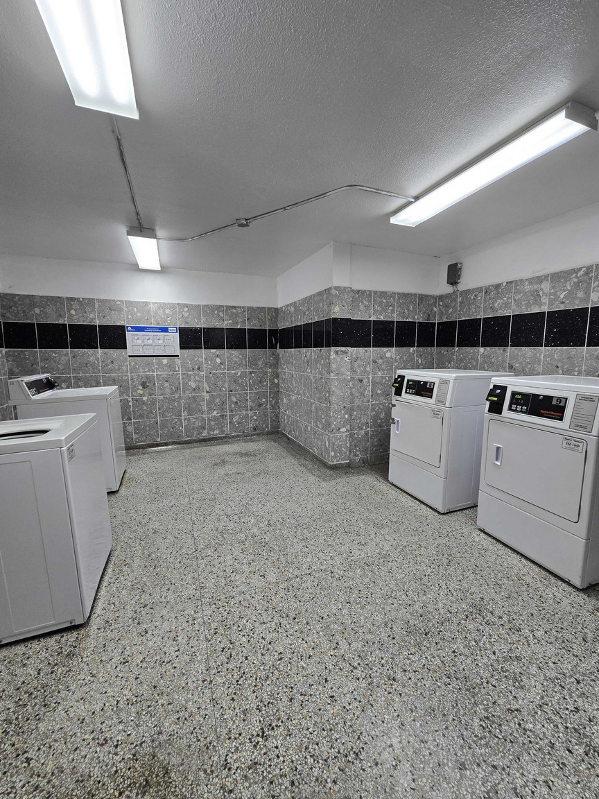 325 Bogert Avenue, North York, Ontario, Canada, M2N 1L8 - Photo 8