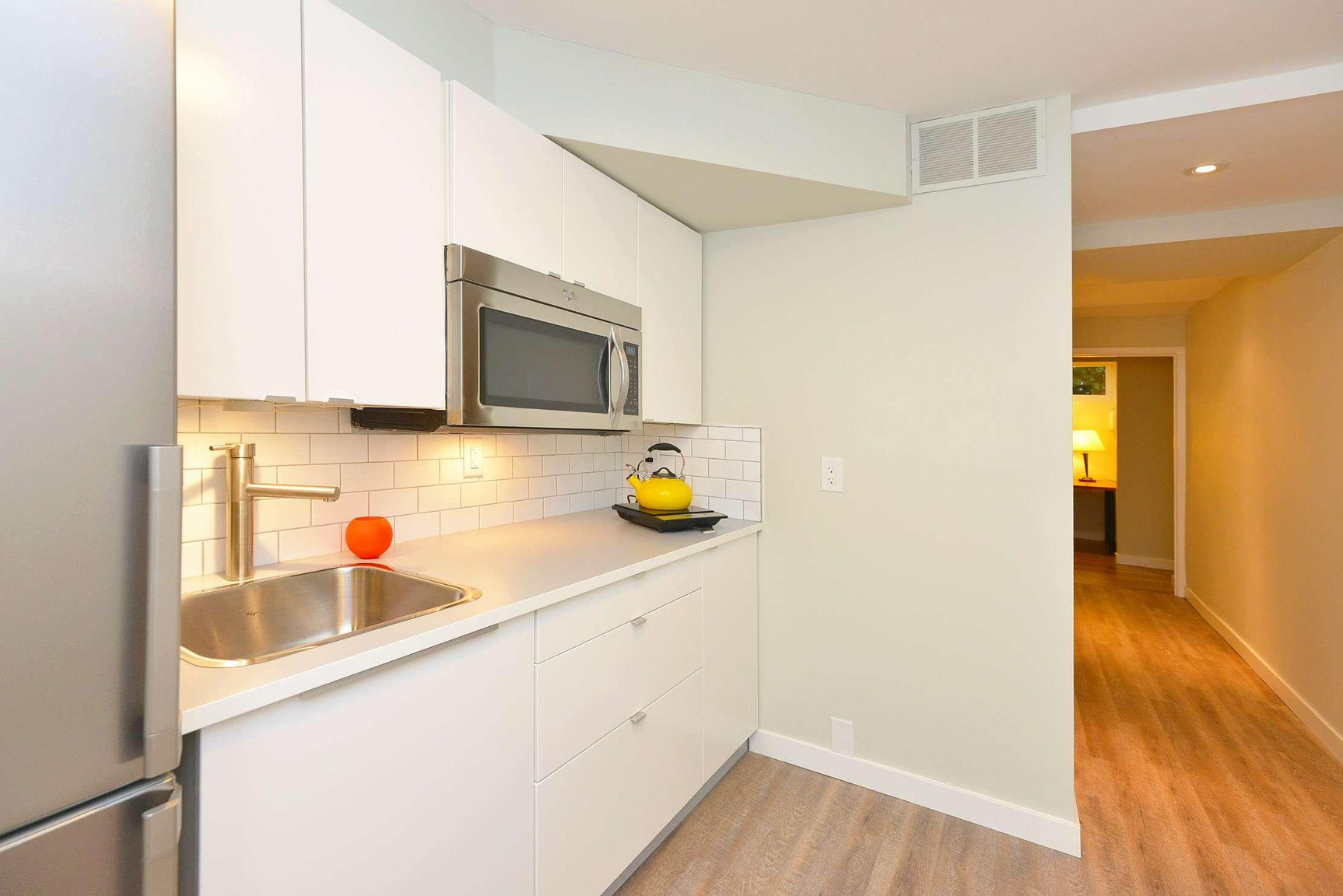 25 Santa Barbara Road, Toronto, Ontario, Canada, M2N 2C8