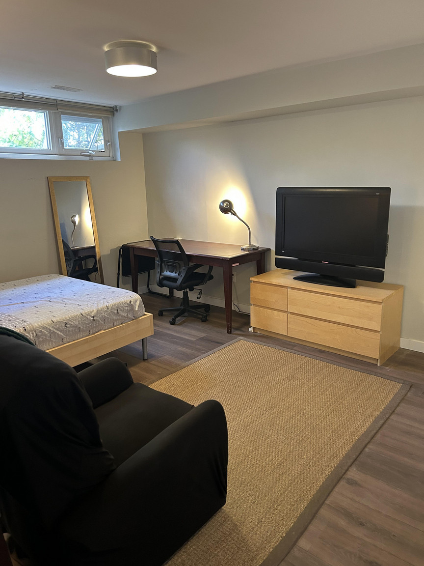25 Santa Barbara Road, Toronto, Ontario, Canada, M2N 2C8 - Photo 14
