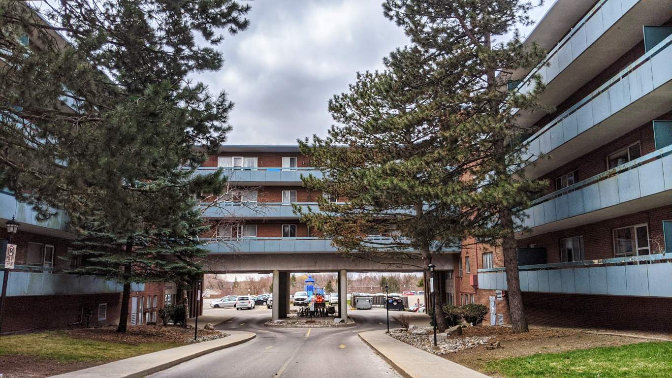 Essex Court Apartments - 216 Essex Avenue - Photo 21