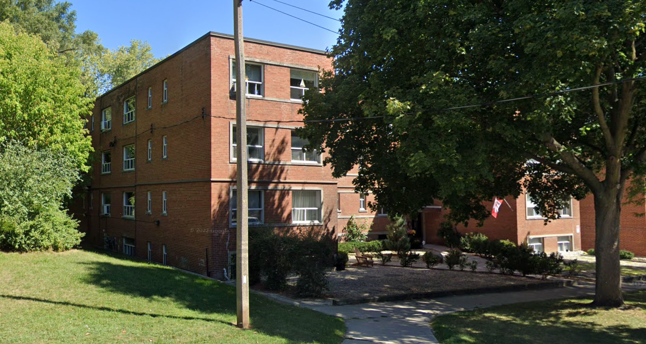 Helens Court Apartments - 317 & 319 The Kingsway - Photo 16