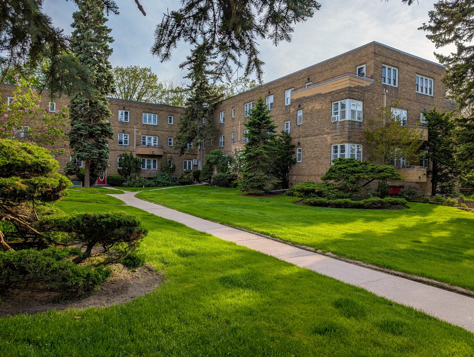 Bloor Street Apartments - 2559 Bloor Street West - Photo 13