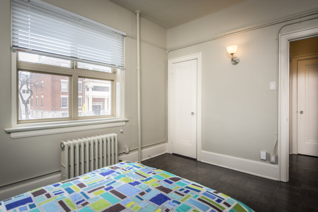 Royal Oak Court - Photo 7