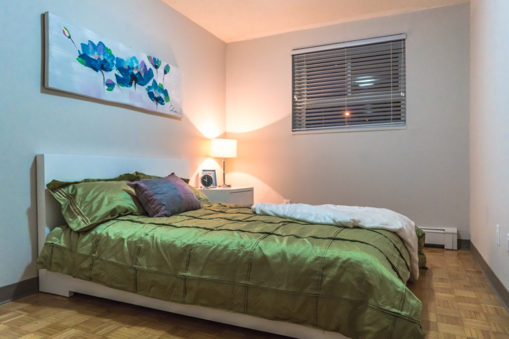 Owen Apartments - Photo 7