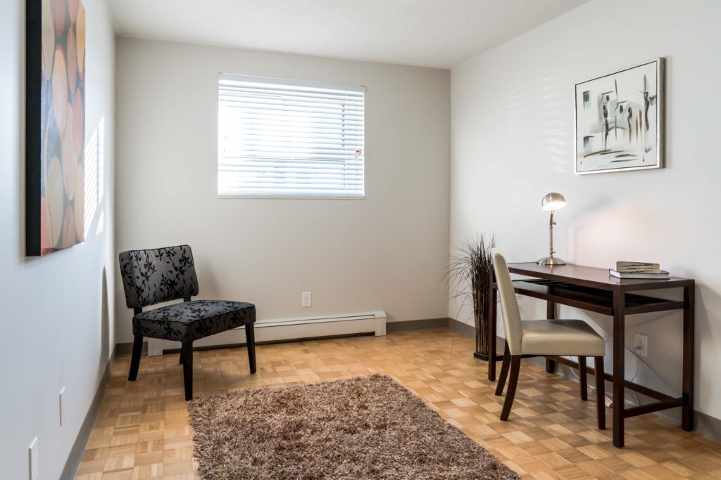 Owen Apartments - Photo 12