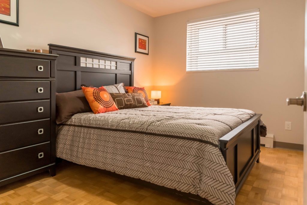 Owen Apartments - Photo 18