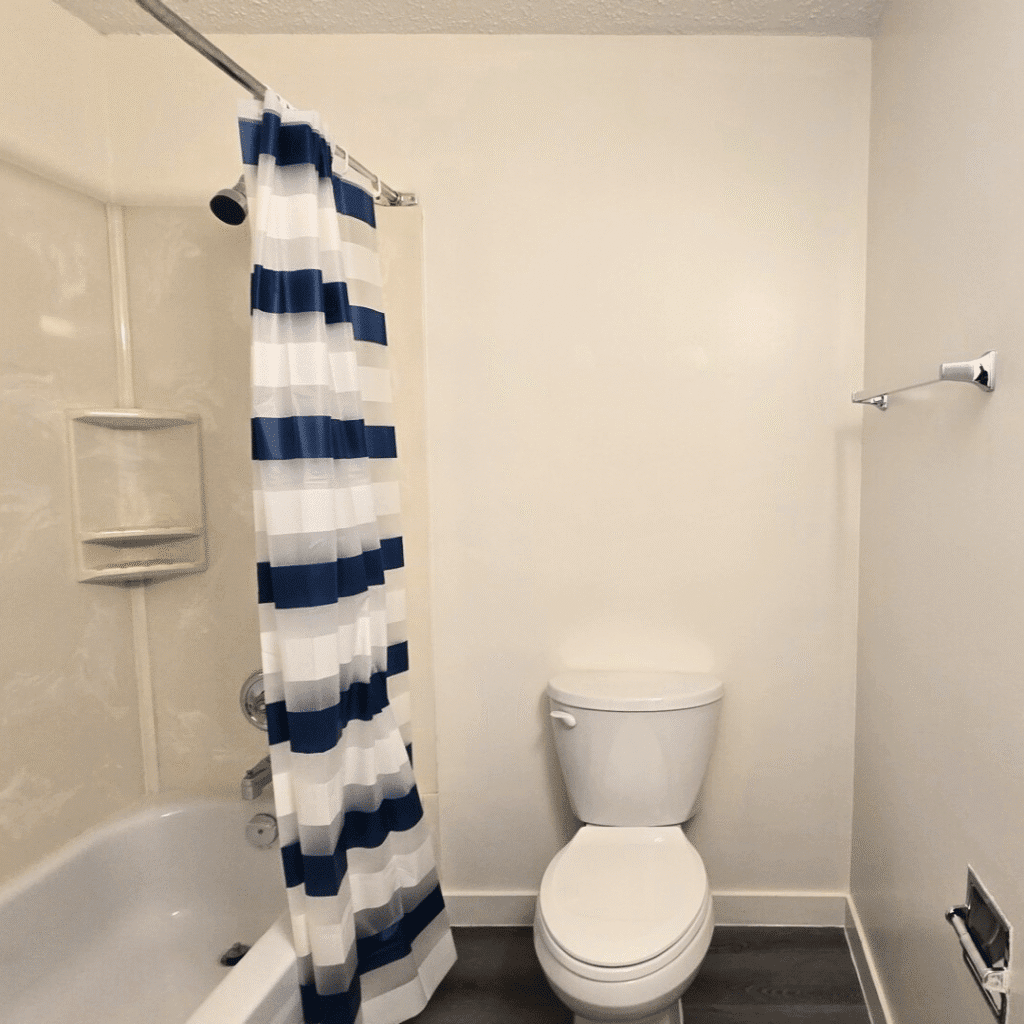 Casavilla Apartments - Photo 8
