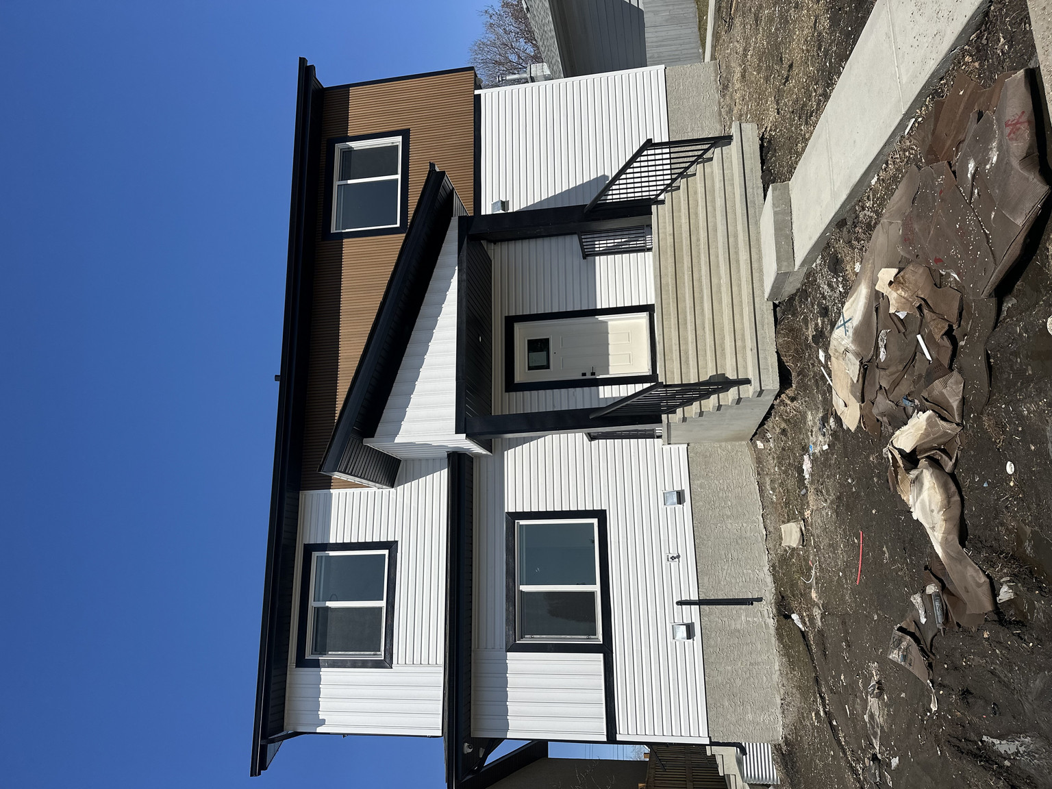Britannia Youngstown – 15906 106A Ave - Photo 3