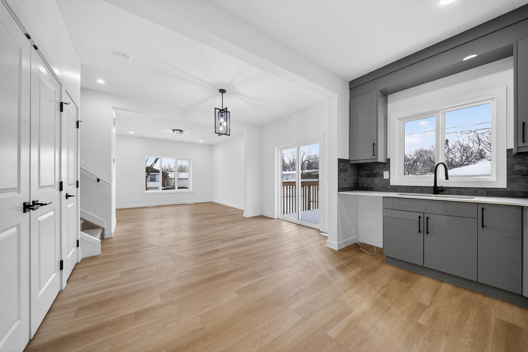 Delton Row – 8600-8604 121 Ave - Photo 9