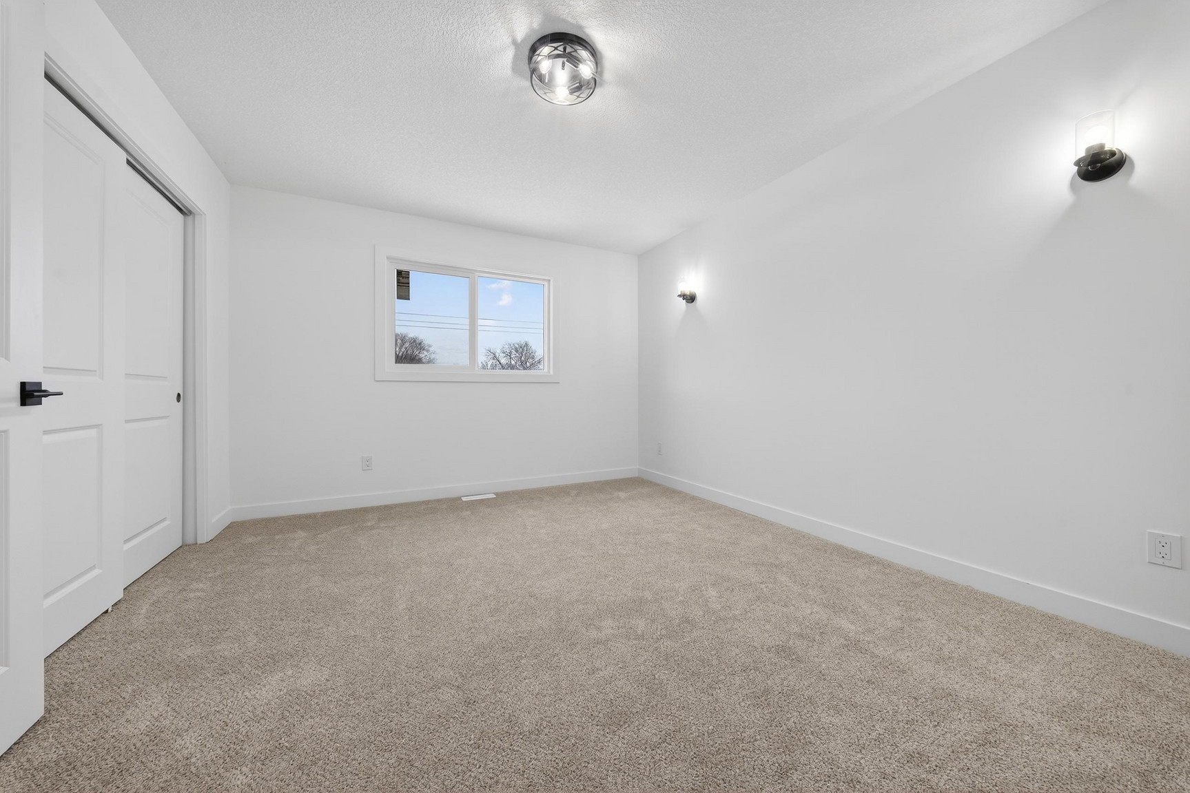 Delton Row – 8600-8604 121 Ave - Photo 18