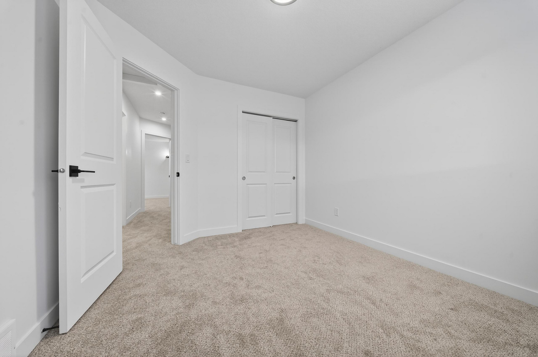 Delton Row – 8600-8604 121 Ave - Photo 20