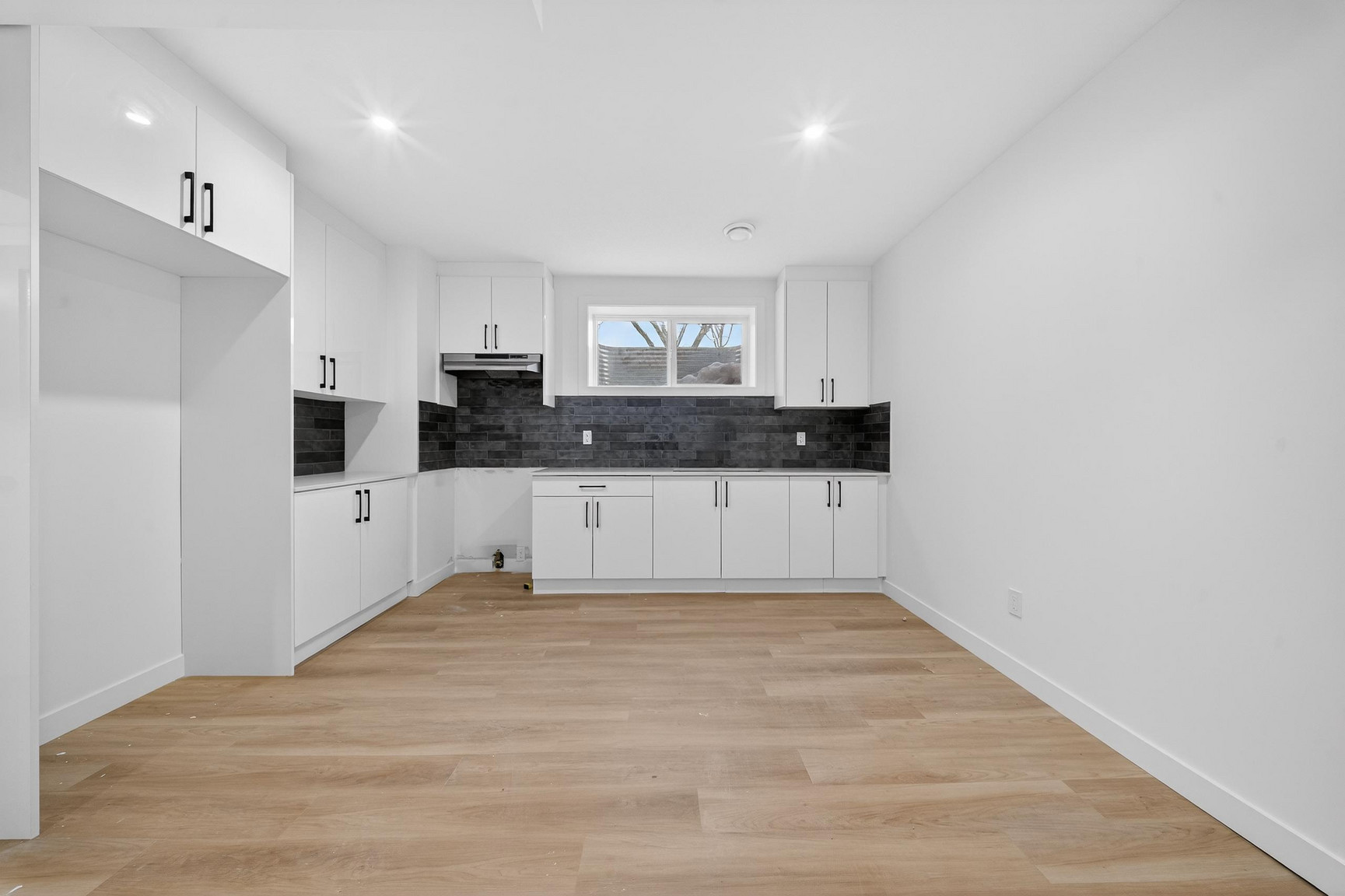 Delton Row – 8600-8604 121 Ave - Photo 35