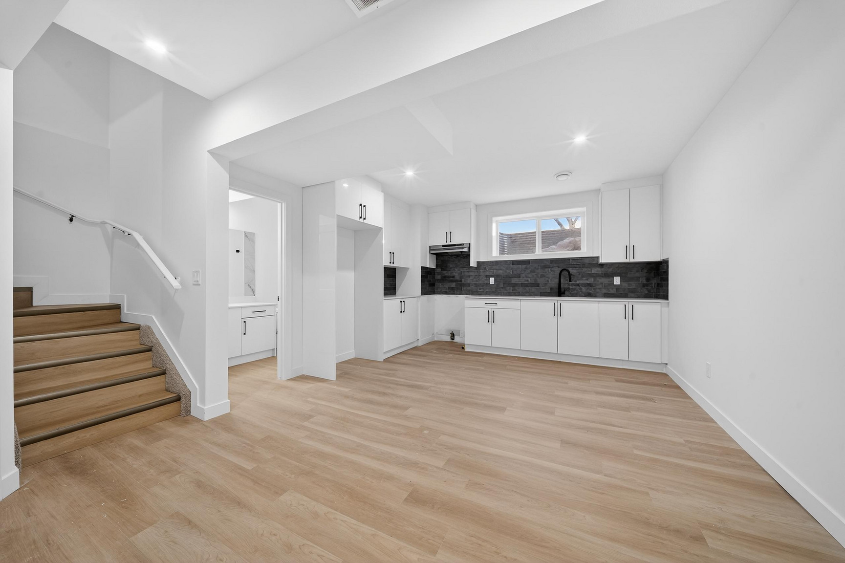 Delton Row – 8600-8604 121 Ave - Photo 39
