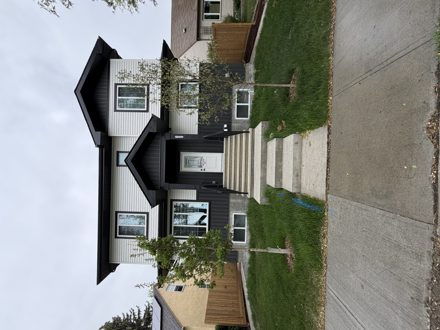 North Glenora Townhomes – 13538 110A Ave