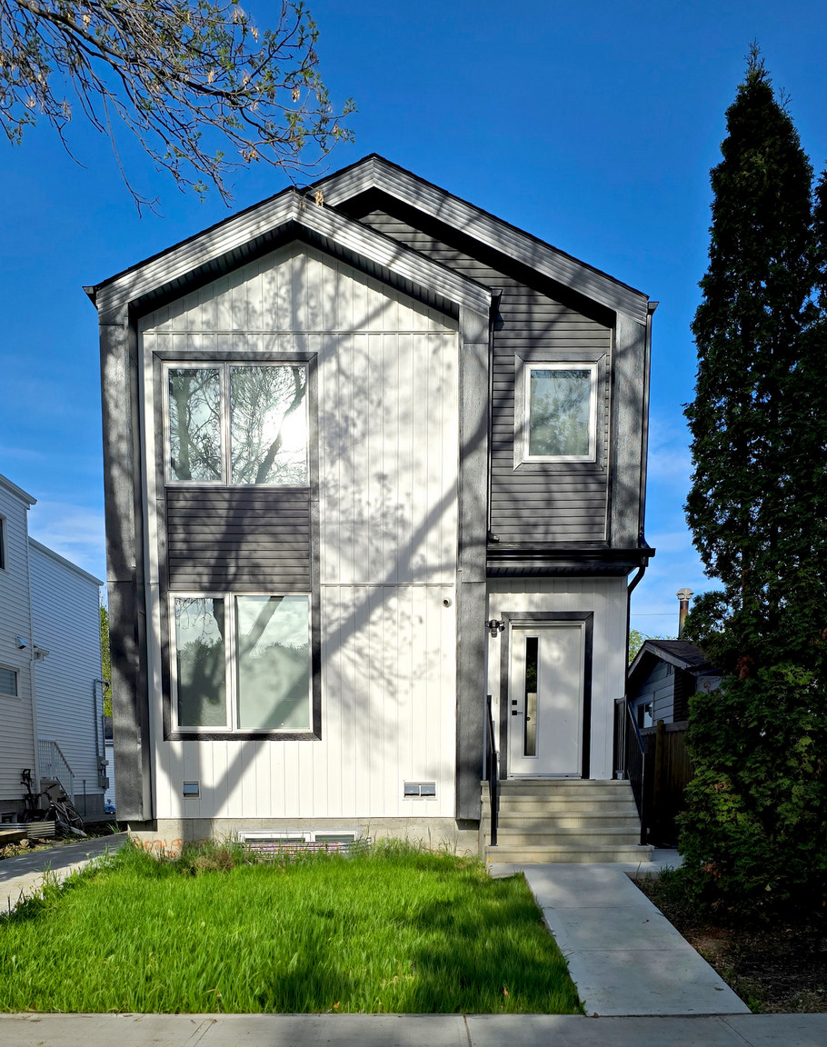 Parkdale 11637 84 St
