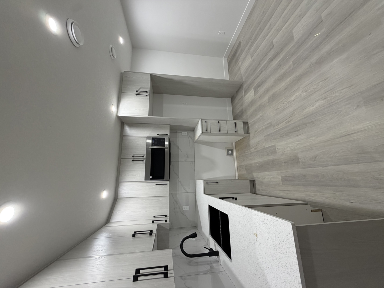 Strathern - Photo 5