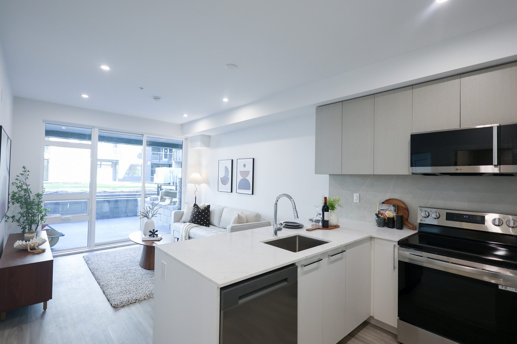 Cloveris Apartments  - Photo 11