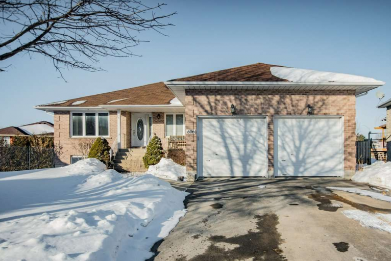 606 Mohini Place - Upper Unit - ALL INCLUSIVE 3 bed, 2 bath