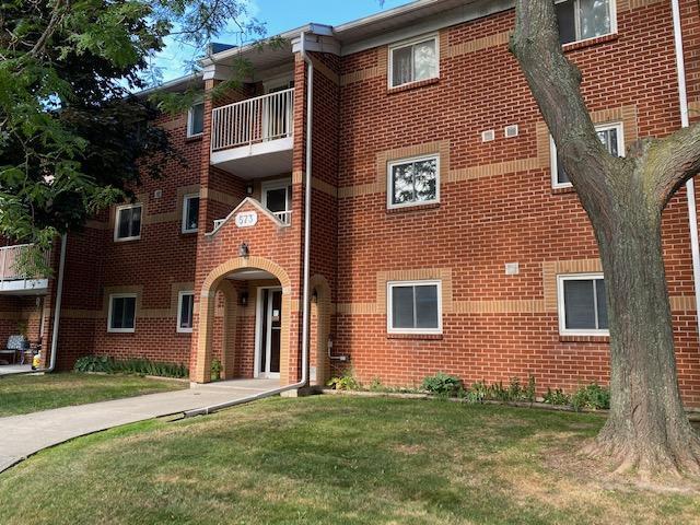304-573 Armstrong Road - 2 bed, 1 bath