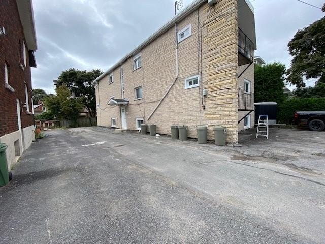 56 Dundas Street Unit 6 - 2 bed, 1 bath