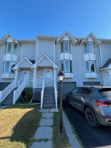 882 Winchester Lane - 2 bed, 2.5 bath, ALL INCLUSIVE! 